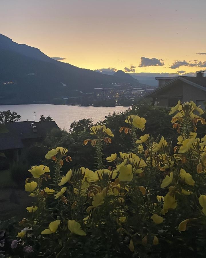 Lake Apartment Ischia White Tenna Bagian luar foto